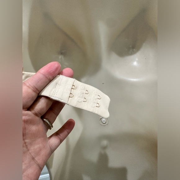 SKIMS Ultrafine Mesh Underwire Bra - Picture 4 of 5